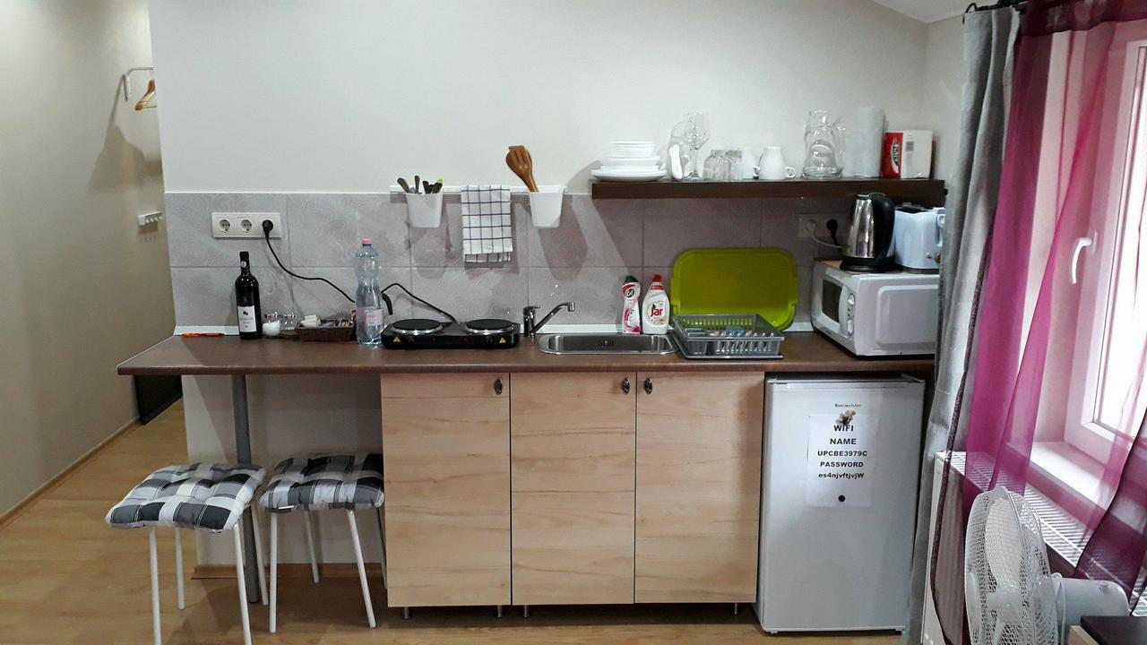 Hedi Vendeghaz Eger Apartment Exterior photo